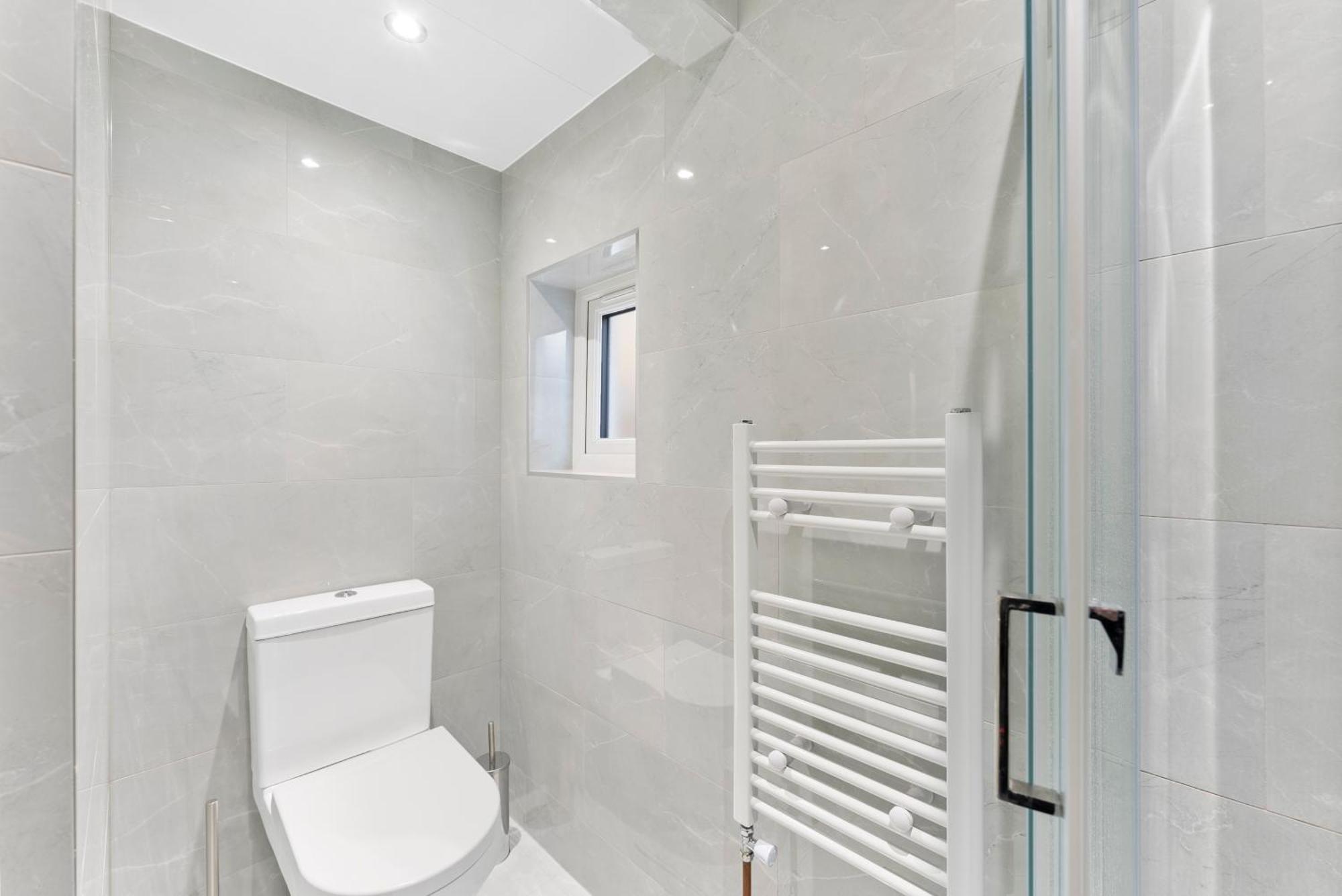 ロンドン Stylish Wembley Gem - Parking -Sleeps 14ヴィラ エクステリア 写真